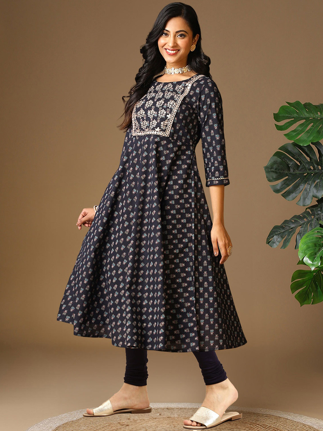 

Rangita Ethnic Motifs Printed Thread Work Pure Cotton Kurta With Leggings, Navy blue