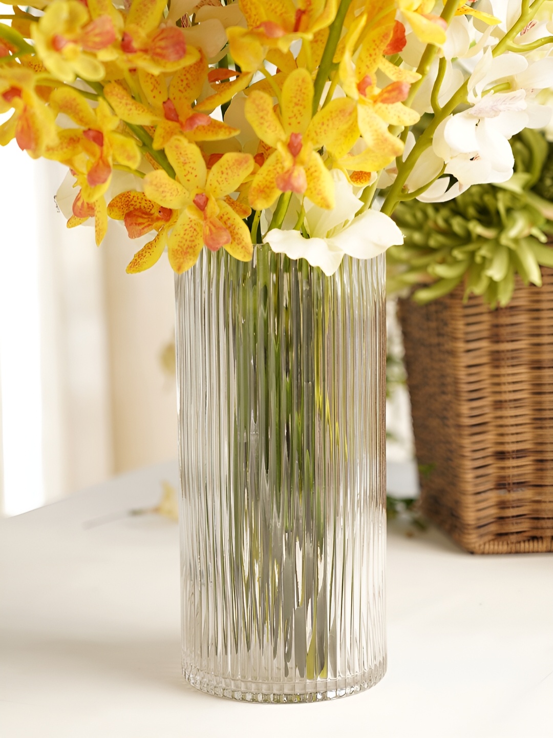 

Pure Home and Living Transparent Ribbed Straight Glass Vase
