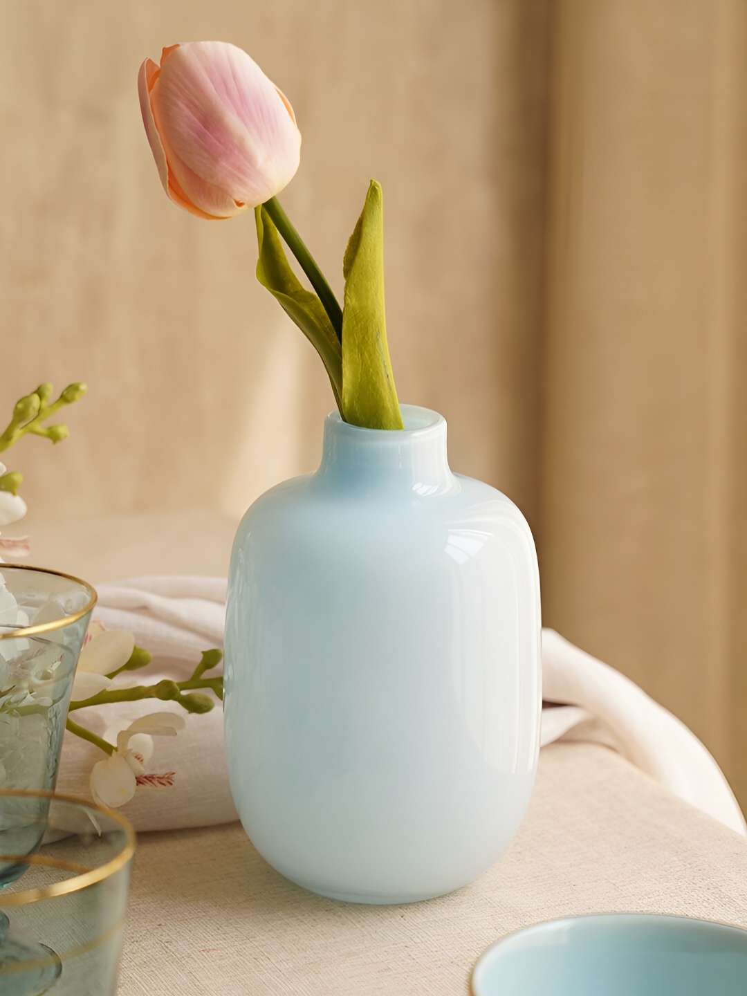 

Pure Home and Living Blue Powder Finished Glass Vase