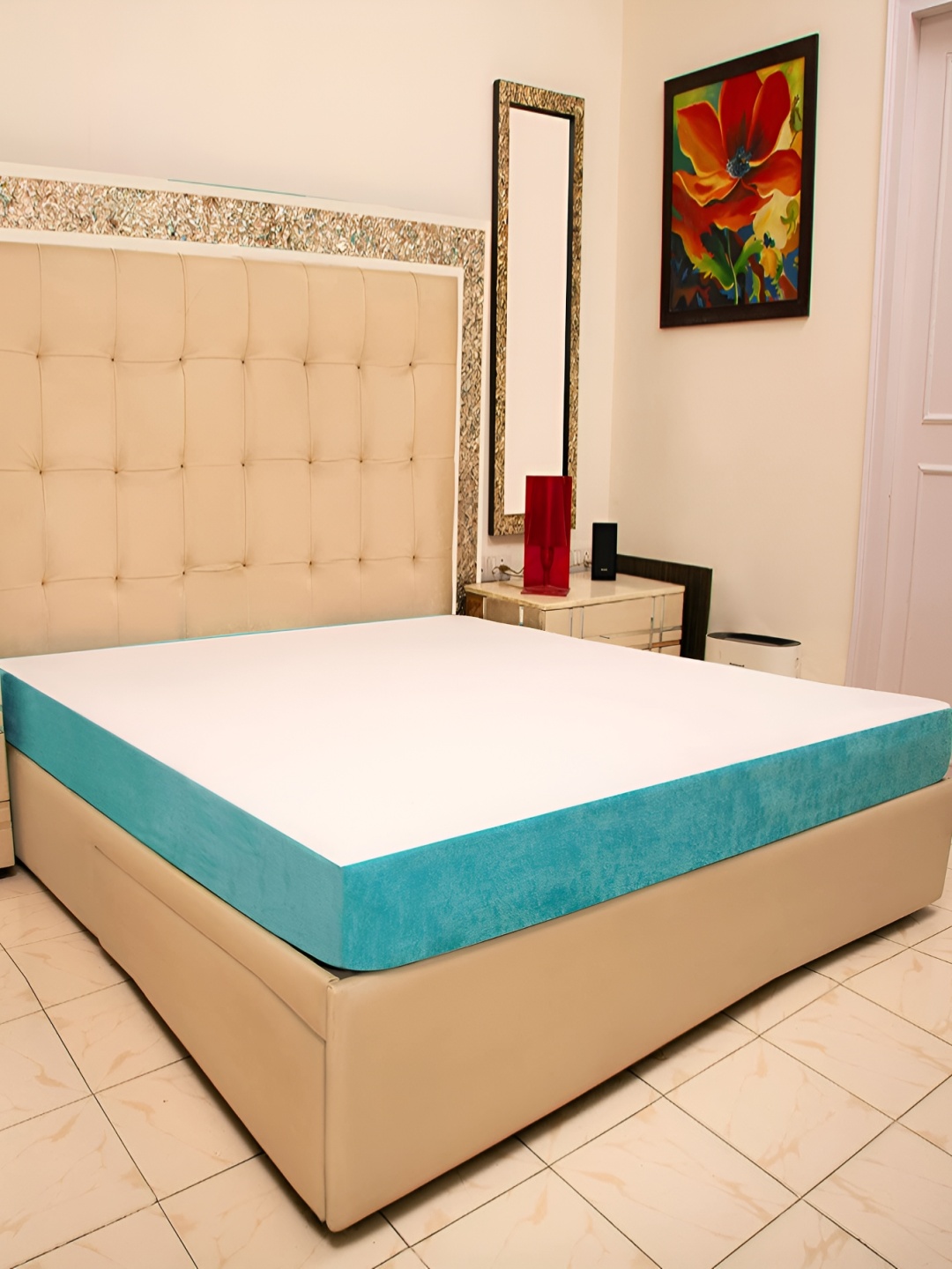 

UrbanBed Teal Water Resistant 240 GSM Single Size Mattress Protector, White