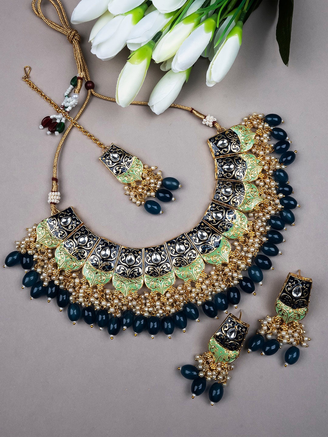 

StileAdda Gold-Plated Kundan Meenakari Jewellery Set
