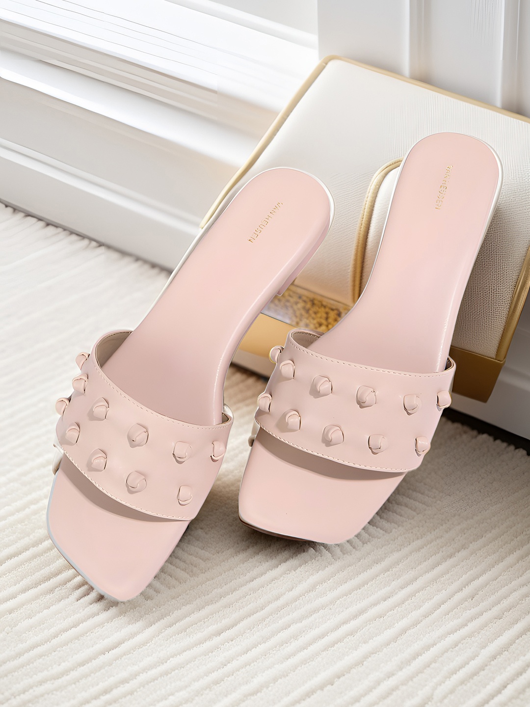 

Van Heusen Women Open Toe Flats with Knot Detail, Nude