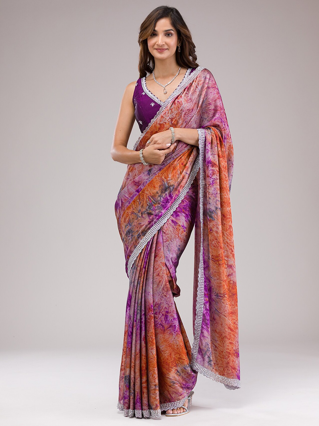 

Koskii Abstract Printed Crepe Saree, Purple