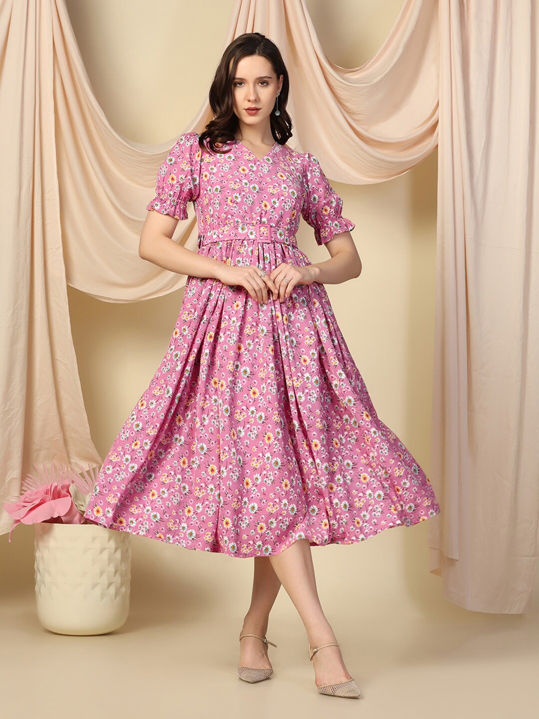 

FASHION DREAM Floral Printed Round Neck Fit & Flare Midi Dress, Pink