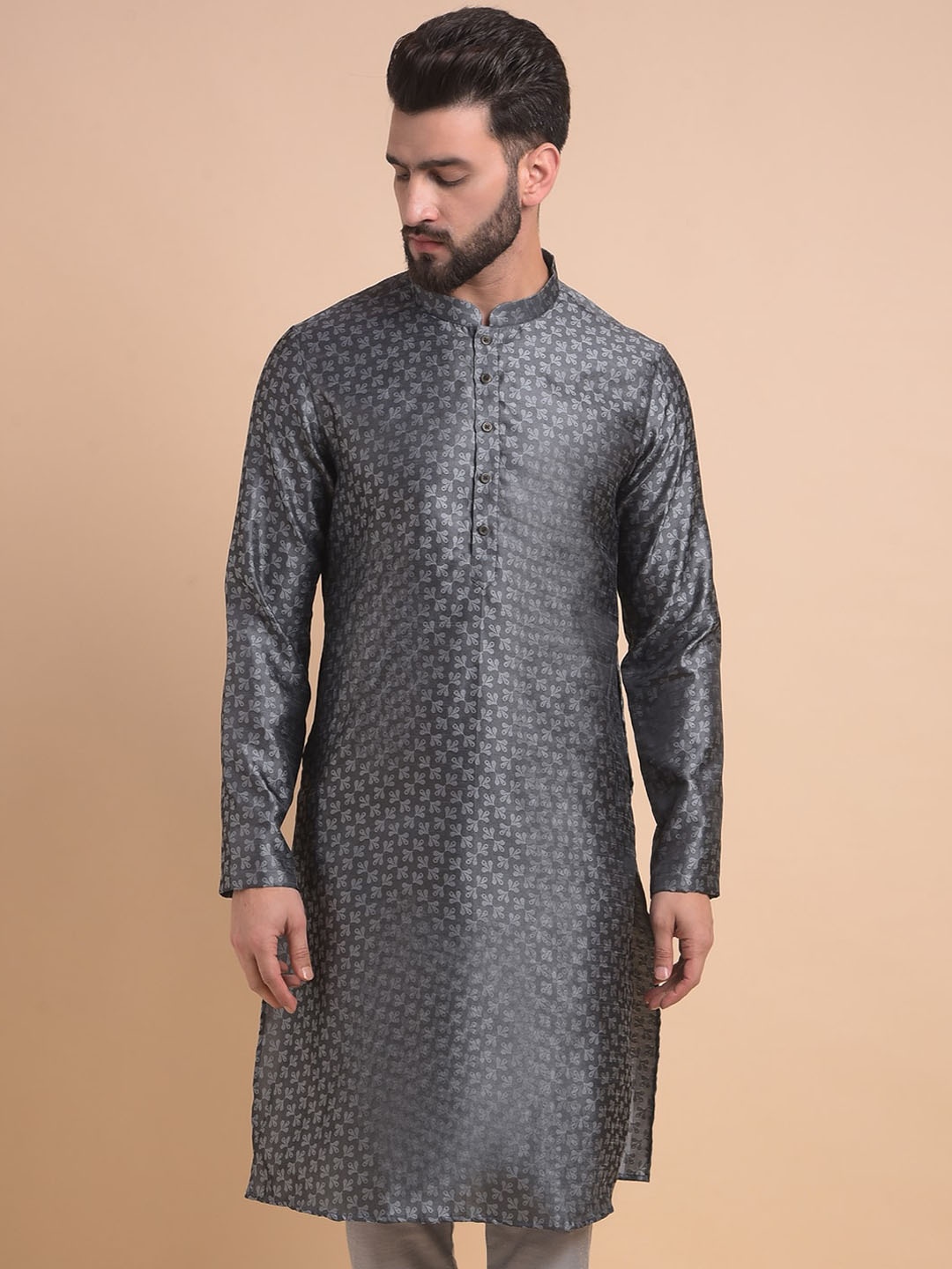 

Anouk Floral Woven Design Mandarin Collar Jacquard Straight Kurta, Silver