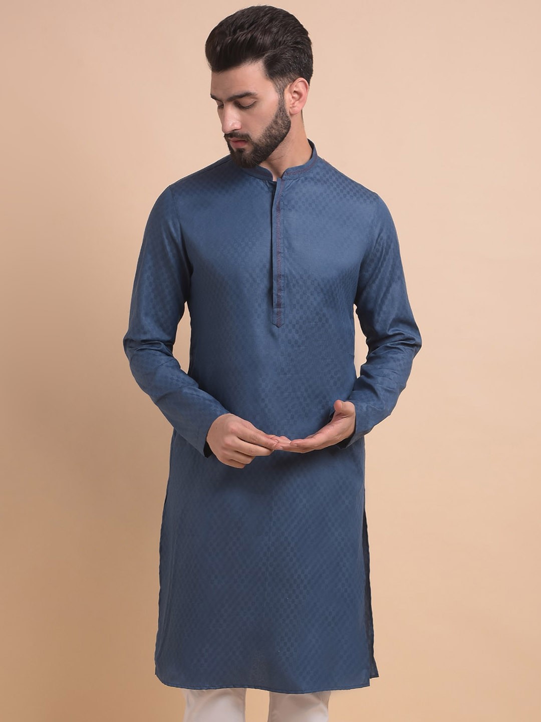 

Anouk Abstract Woven Design Mandarin Collar Jacquard Straight Kurta, Navy blue