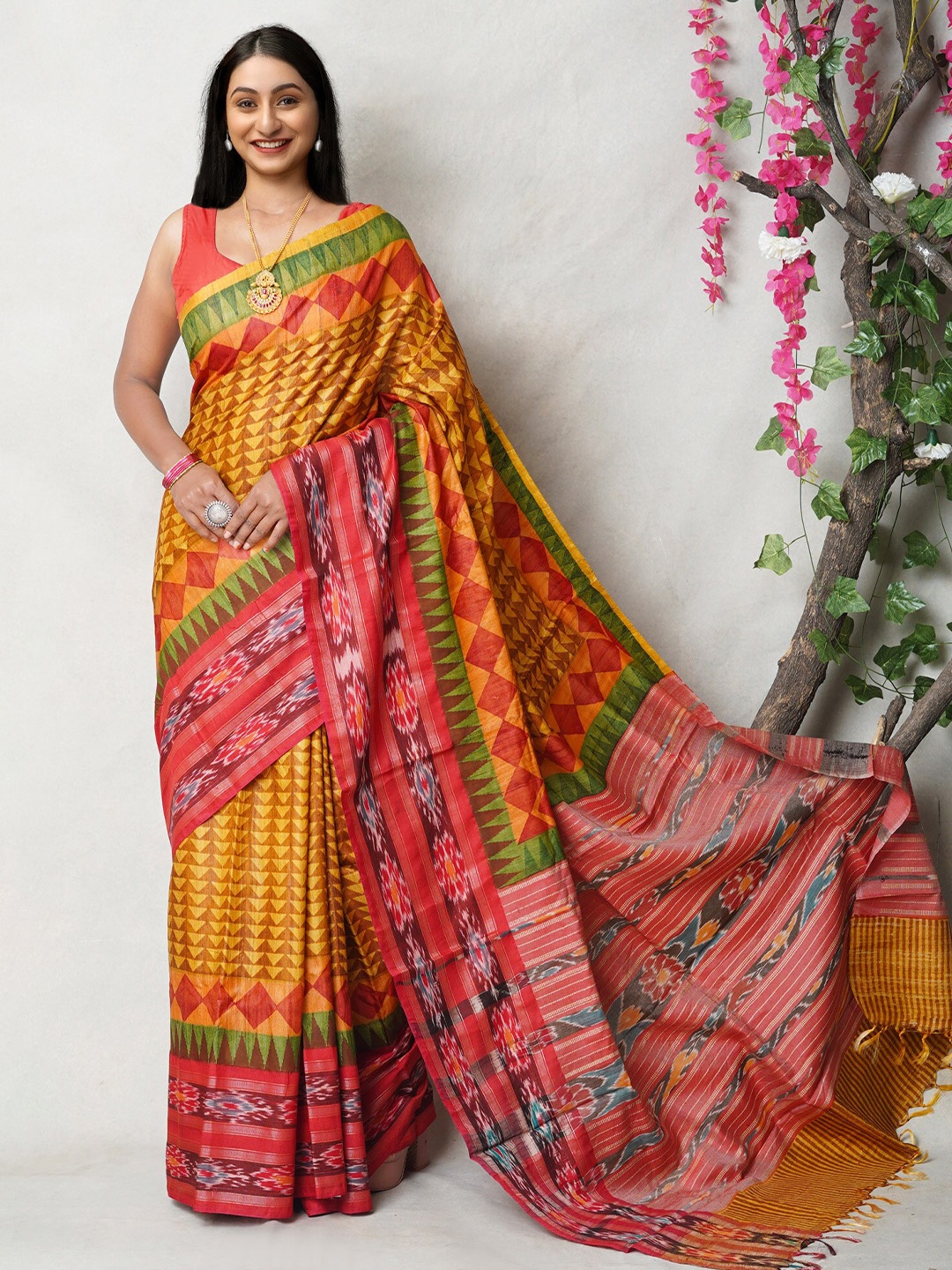 

Unnati Silks Kalamkari Zari Chanderi Saree, Cream