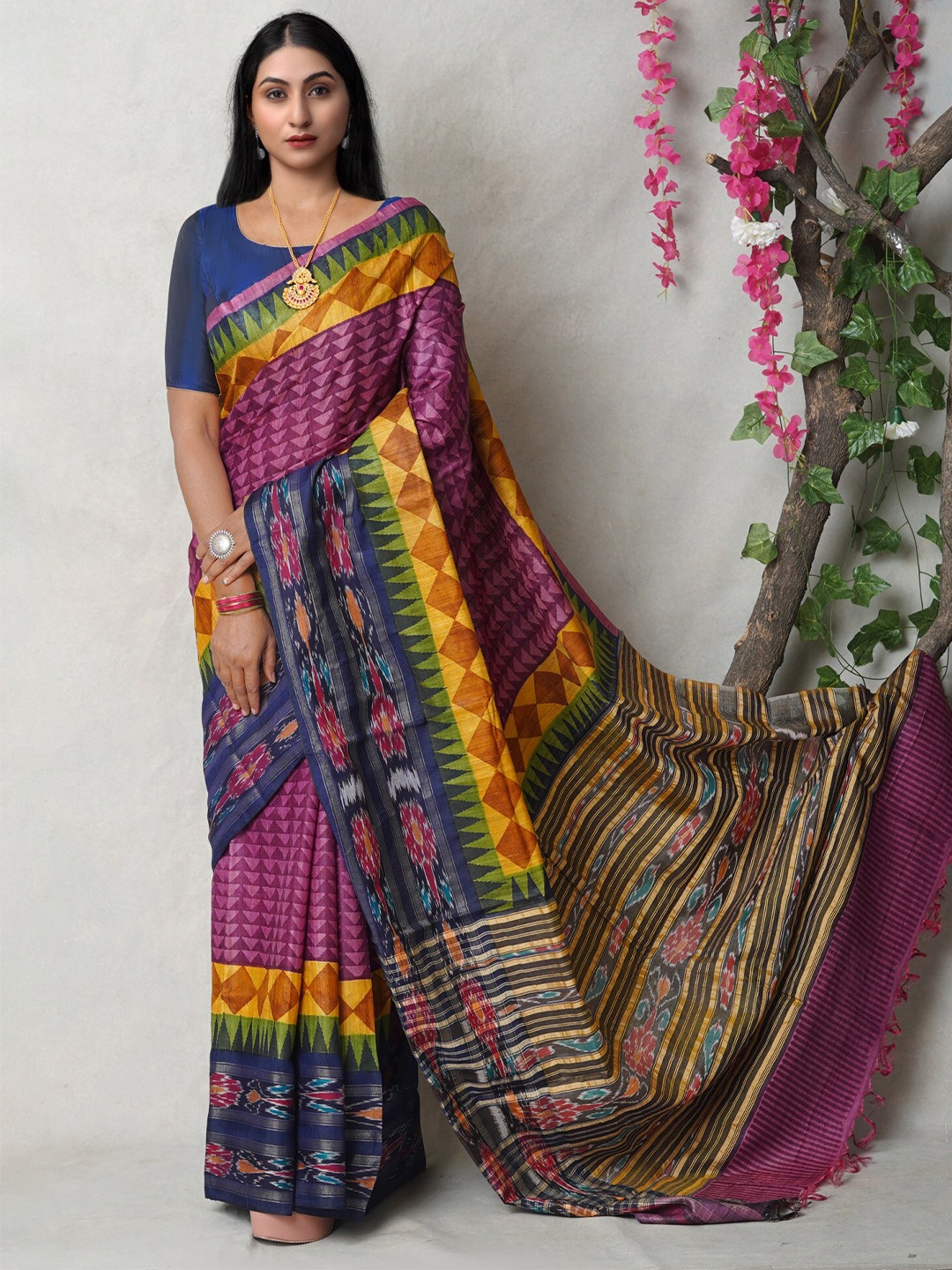 

Unnati Silks Ethnic Motifs Printed Pure Silk Tussar Saree, Pink