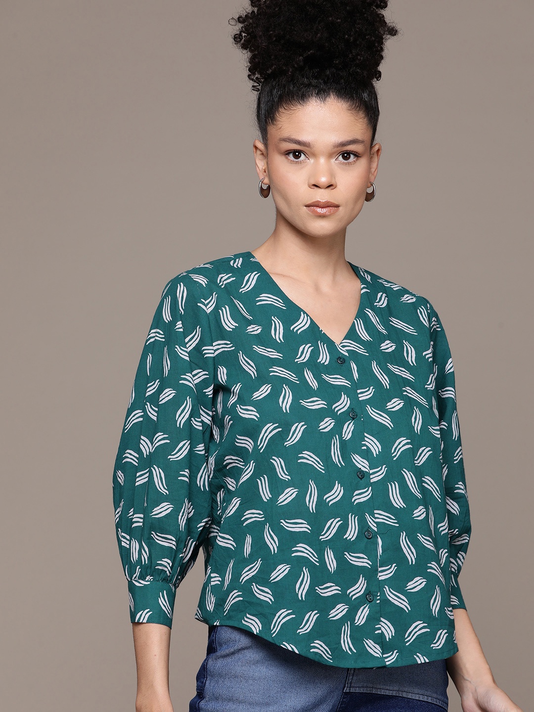 

Roadster Printed Puff Sleeves Cotton Cambric Casual Shirt, Teal