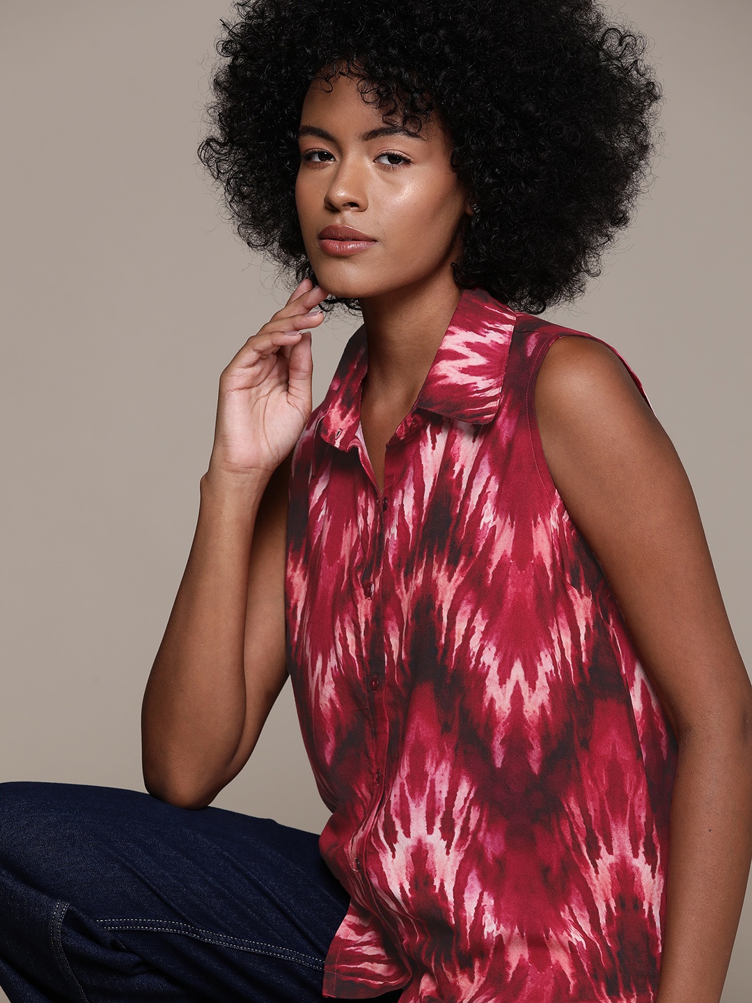 

Roadster Women Abstract Printed Casual Shirt, Magenta