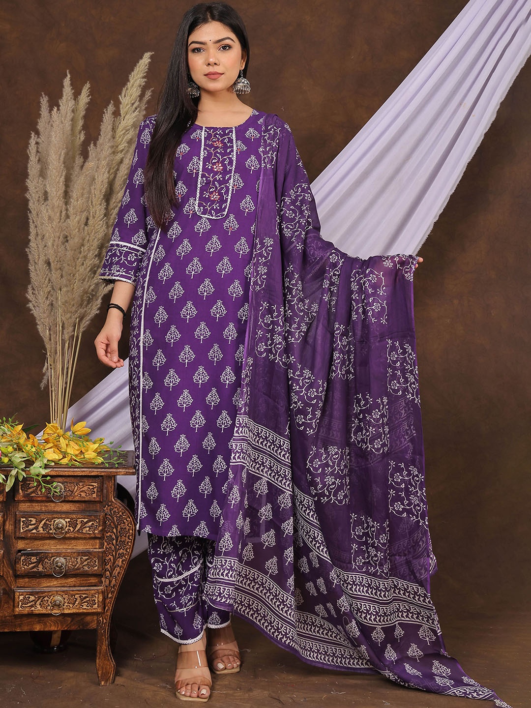 

PARTHVI Floral Printed Kurta with Trousers & With Dupatta, Purple