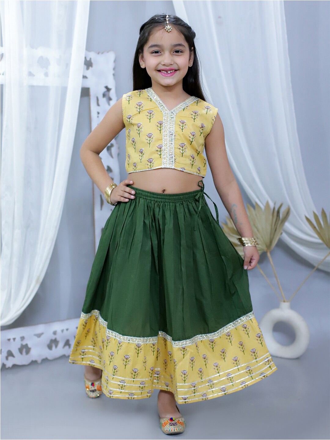 

JUNITOS Girls Printed Ready to Wear Pure Cotton Lehenga & Choli, Yellow