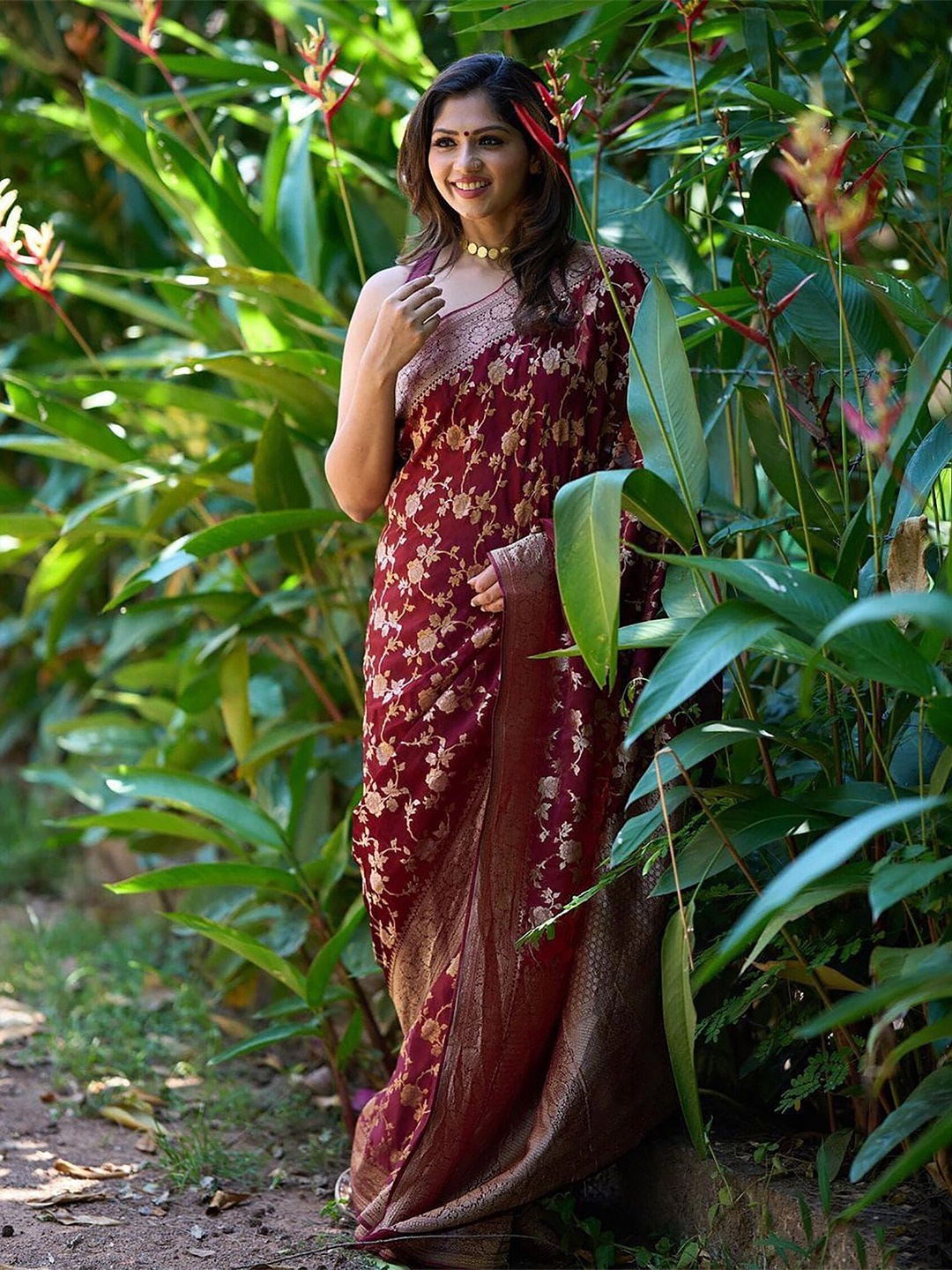 

Aldwych Woven Design Zari Banarasi Saree, Maroon