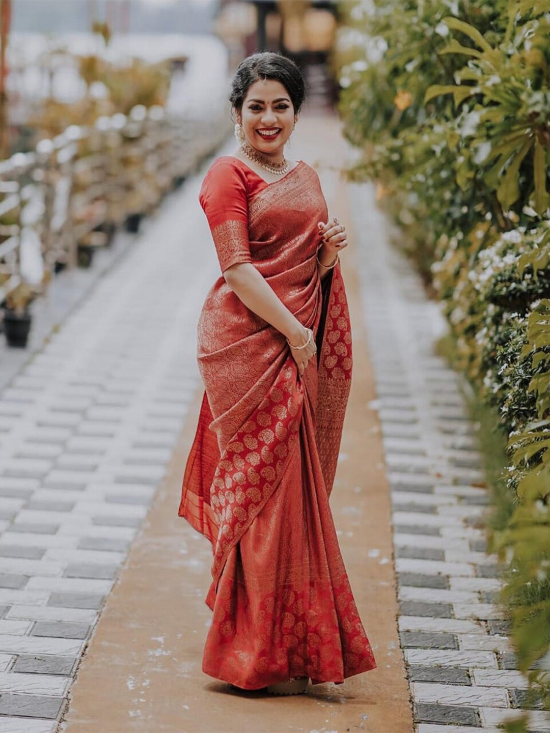 

Aldwych Woven Design Zari Banarasi Saree, Red