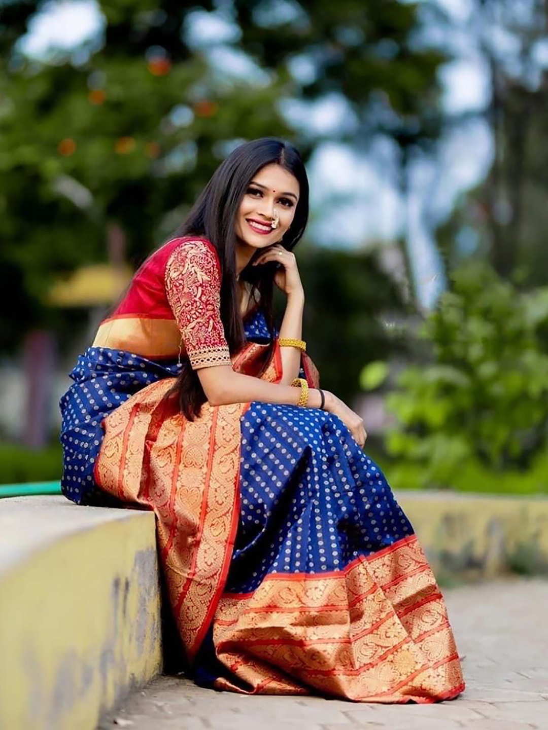 

Aldwych Woven Design Zari Banarasi Saree, Blue