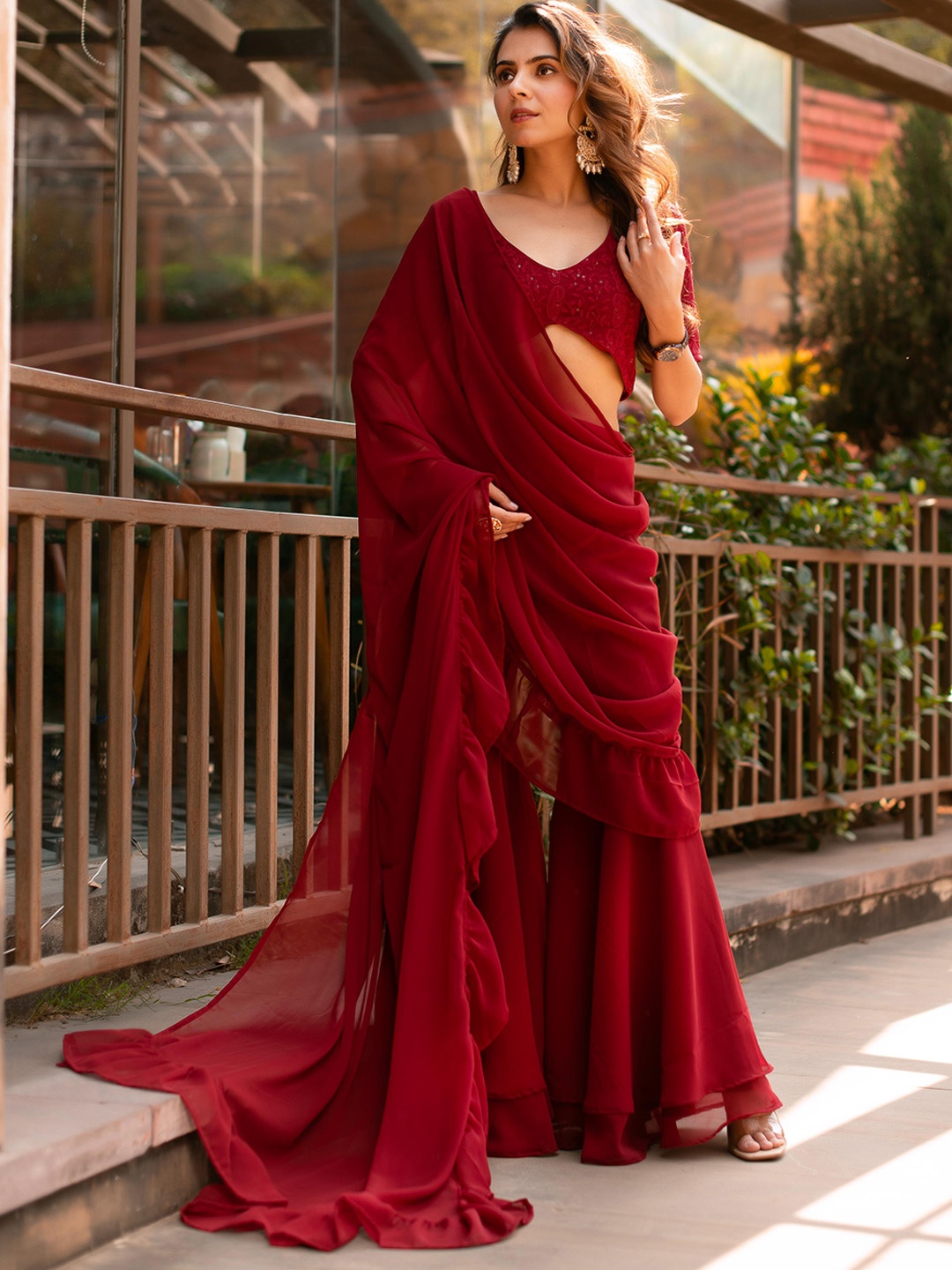 

Calmna Georgette Ready To Wear Saree, Maroon