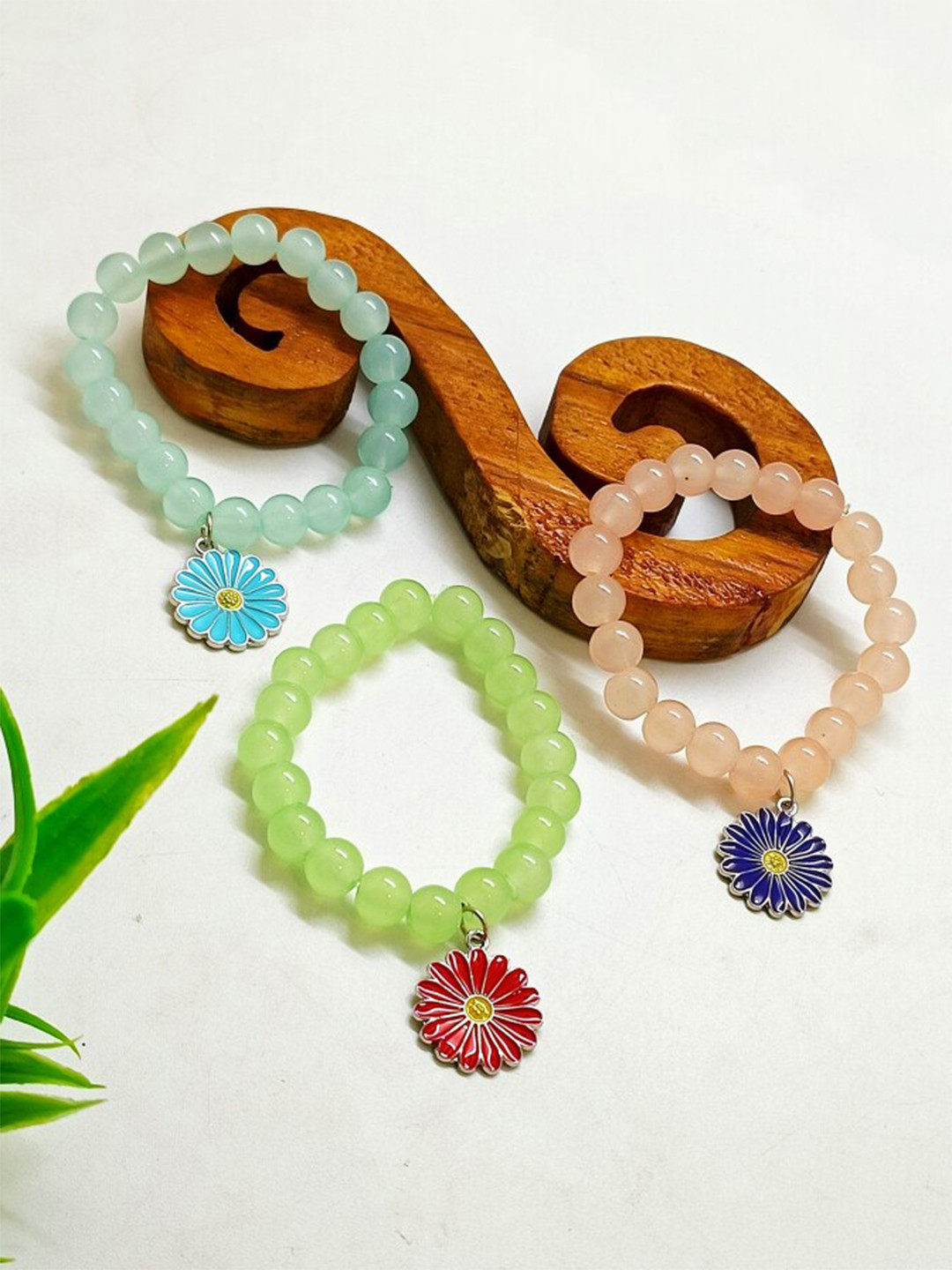 

FEMMIBELLA Set of 3 Artificial Beads Charm Bracelet, Green