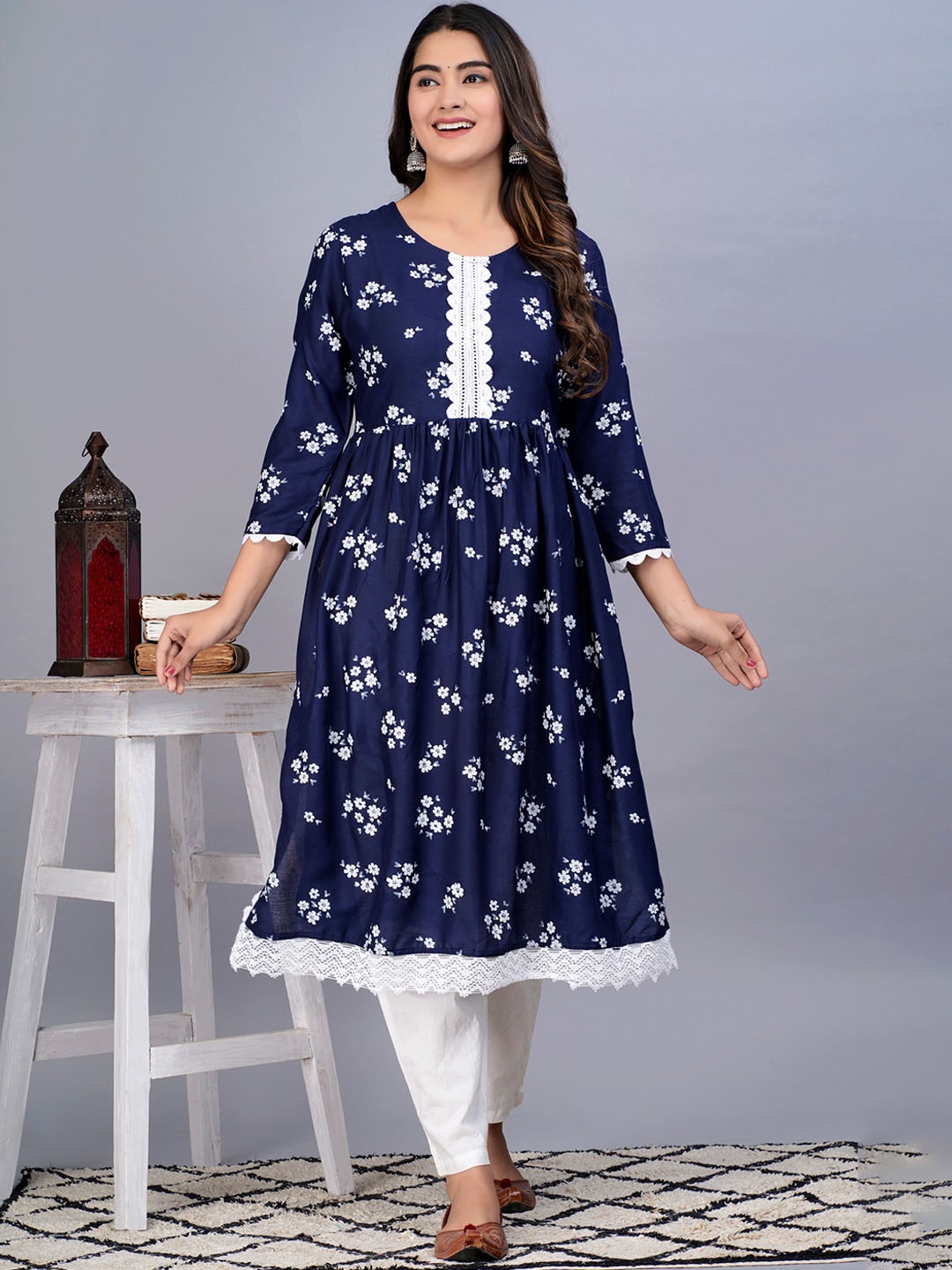 

Bachuu Floral Printed Thread Work Round Neck Straight A-Line Kurta, Navy blue