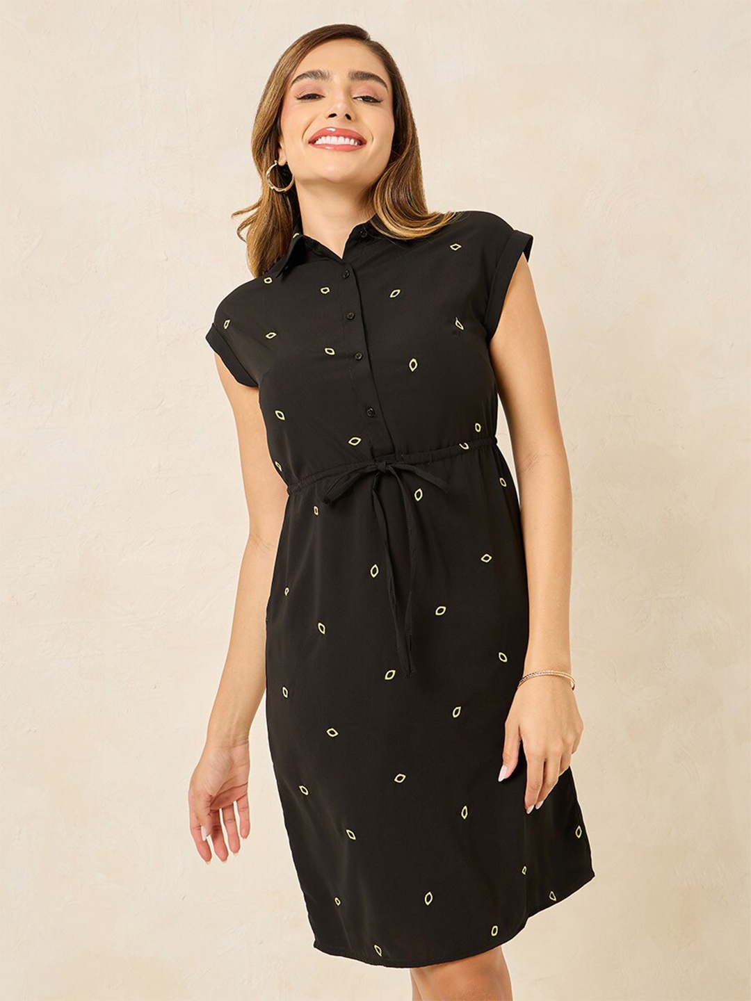 

Styli Shirt Collar Conversational Printed Dress, Black