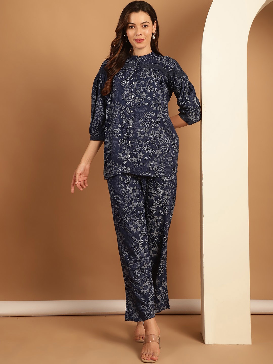 

Tulsattva Printed Shirt With Trousers Co-Ords, Blue