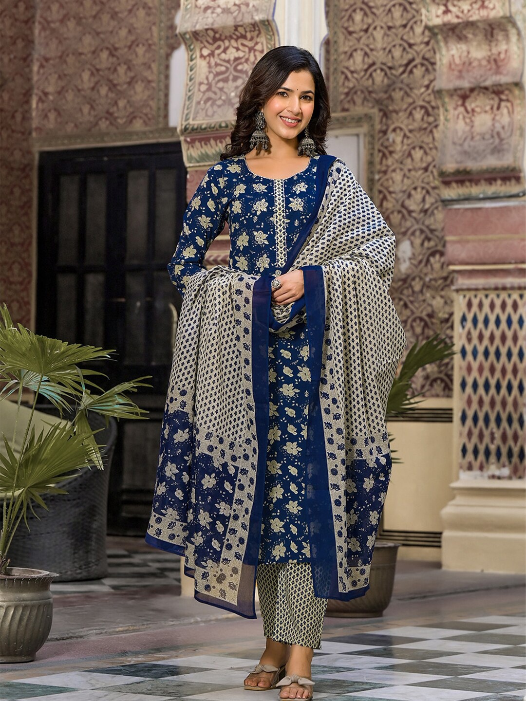 

ARAVALII Ethnic Motifs Printed Sequinned Regular Straight Kurta With Trousers & Dupatta, Blue