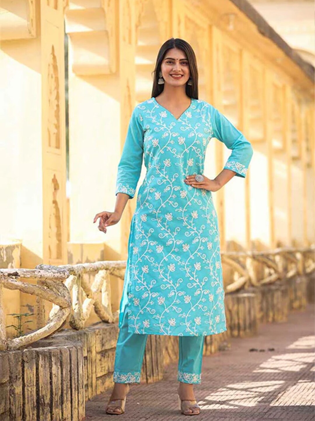 

ARAVALII Ethnic Motifs Embroidered Thread Work Straight Kurta With Trouser & Dupatta, Blue