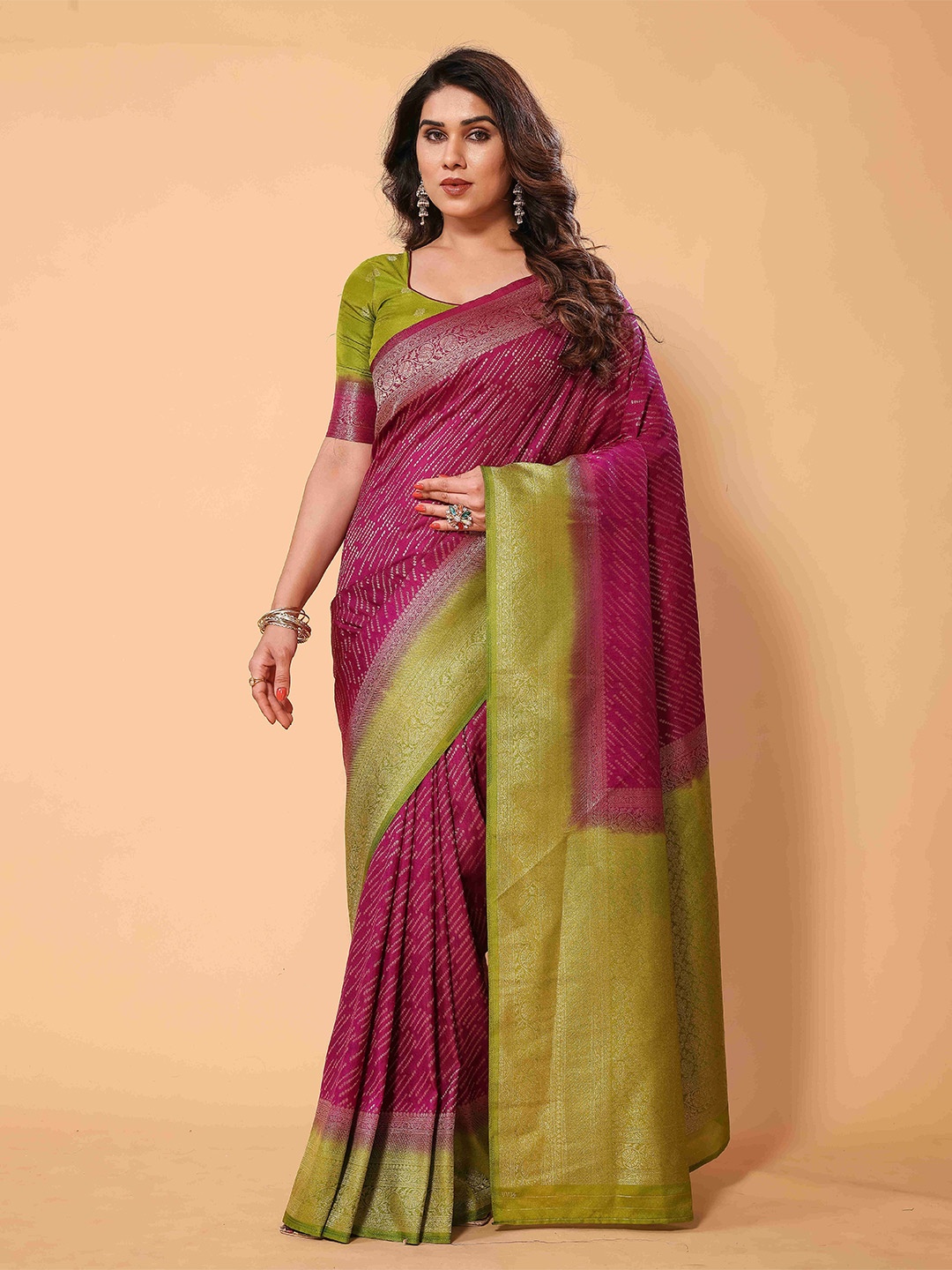

DEVATITHI Woven Design Zari Kanjeevaram Saree, Purple