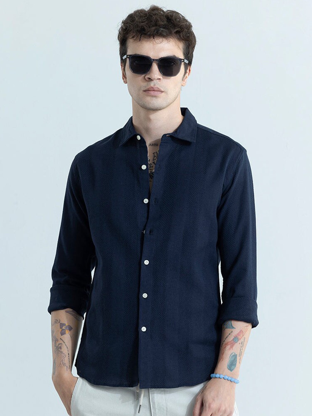 

Snitch Navy Blue Classic Slim Fit Cotton Casual Shirt