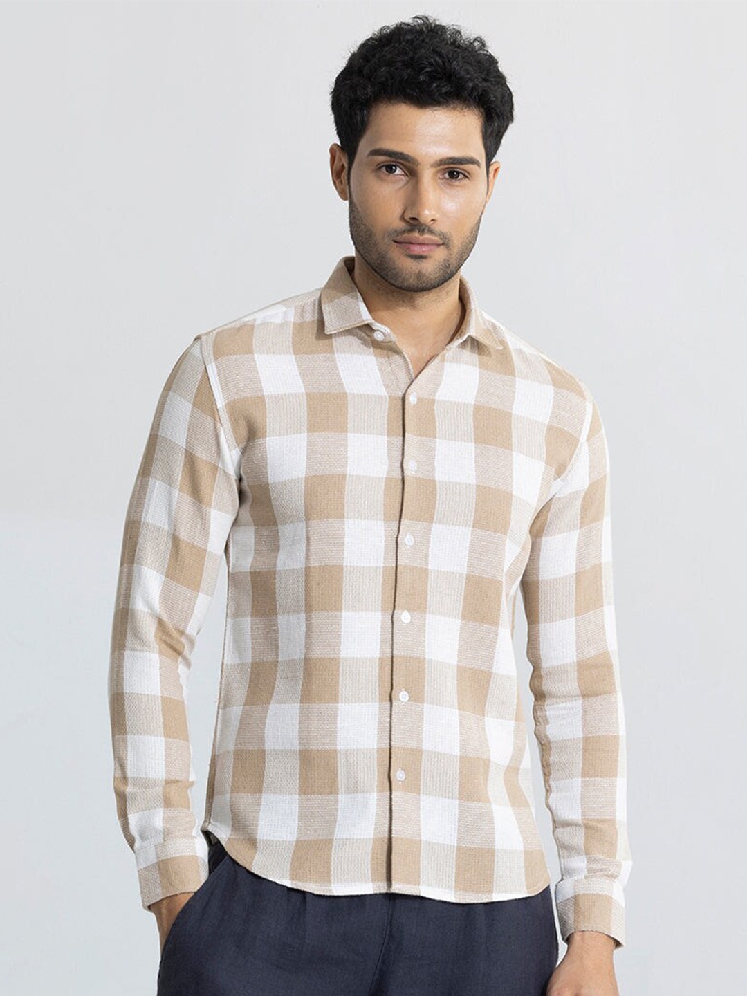 

Snitch Classic Slim Fit Long Sleeves Spread Collar Cotton Opaque Printed Casual Shirt, Cream