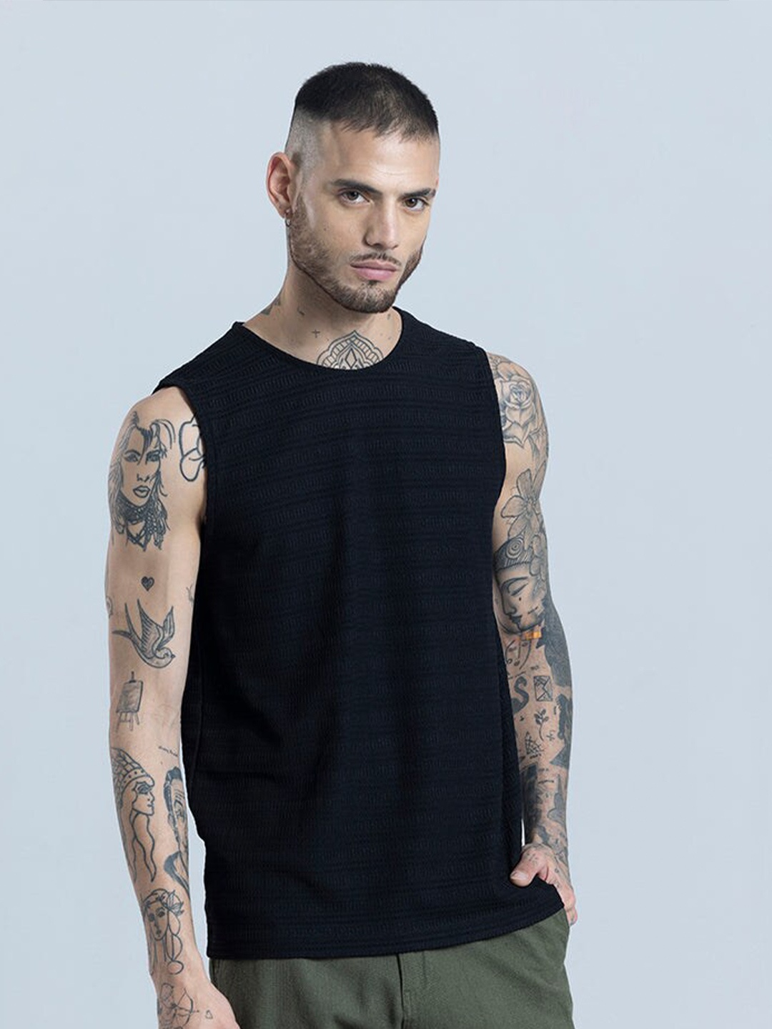 

Snitch Round Neck Sleeveless T-shirt, Black