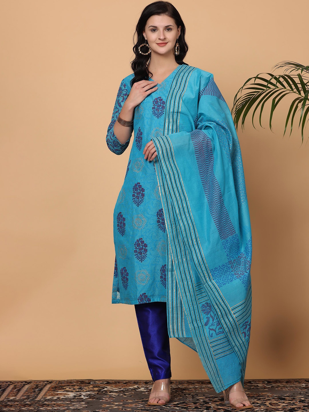 

KAANCHIE NANGGIA Floral Embroidered V-Neck Kurta with Trousers & Dupatta, Turquoise blue