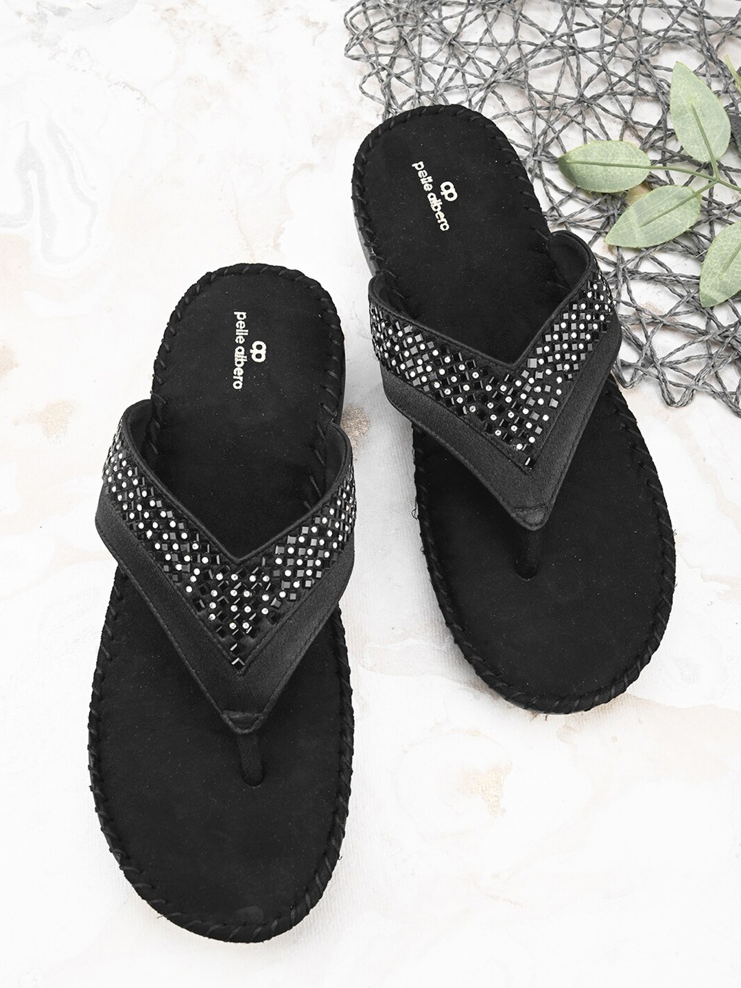 

pelle albero Textured Open Toe T-Strap Flats, Black