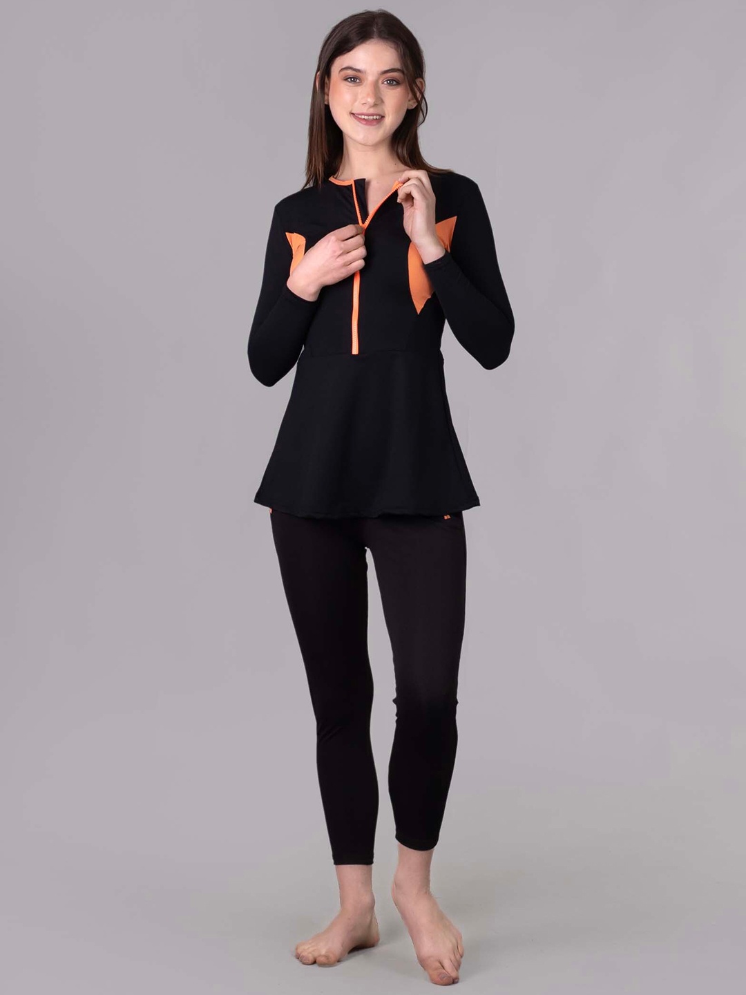 

Keepfit Colourblocked Top & Tights, Black