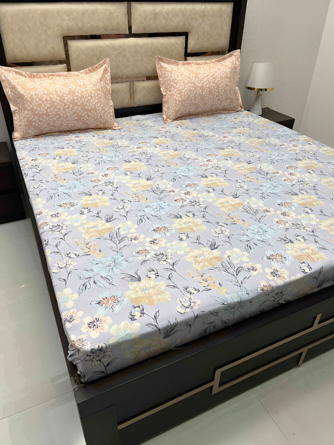 

Pure Decor Blue & Peach-Coloured Floral Cotton 260 TC King Bedsheet with 2 Pillow Covers