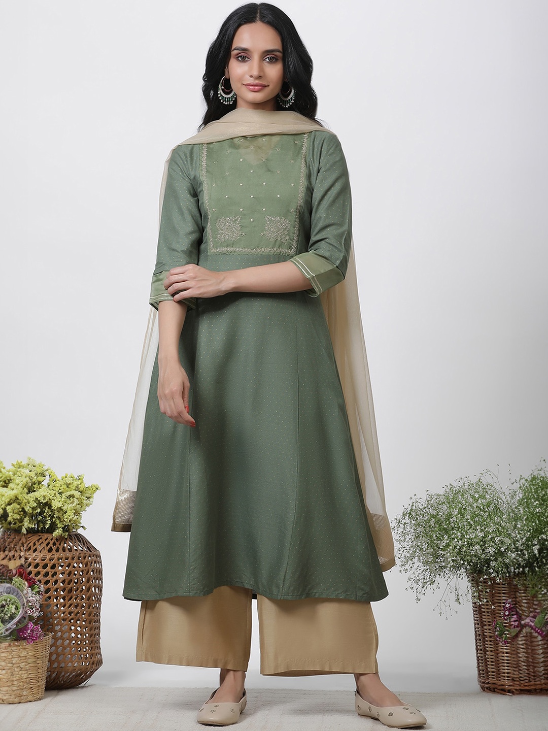 

W Woven Design Beads & Stones A-Line Kurta & Trousers With Dupatta, Green