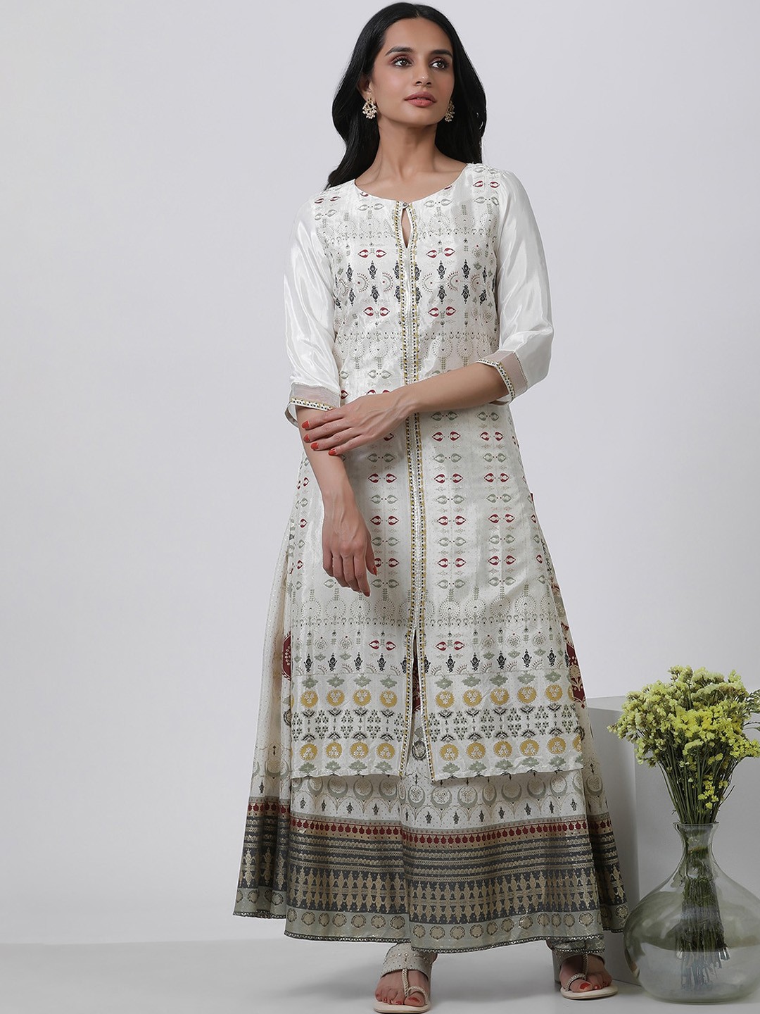 

W Floral Embroidered Regular Thread Work Kurta with Skirt, White