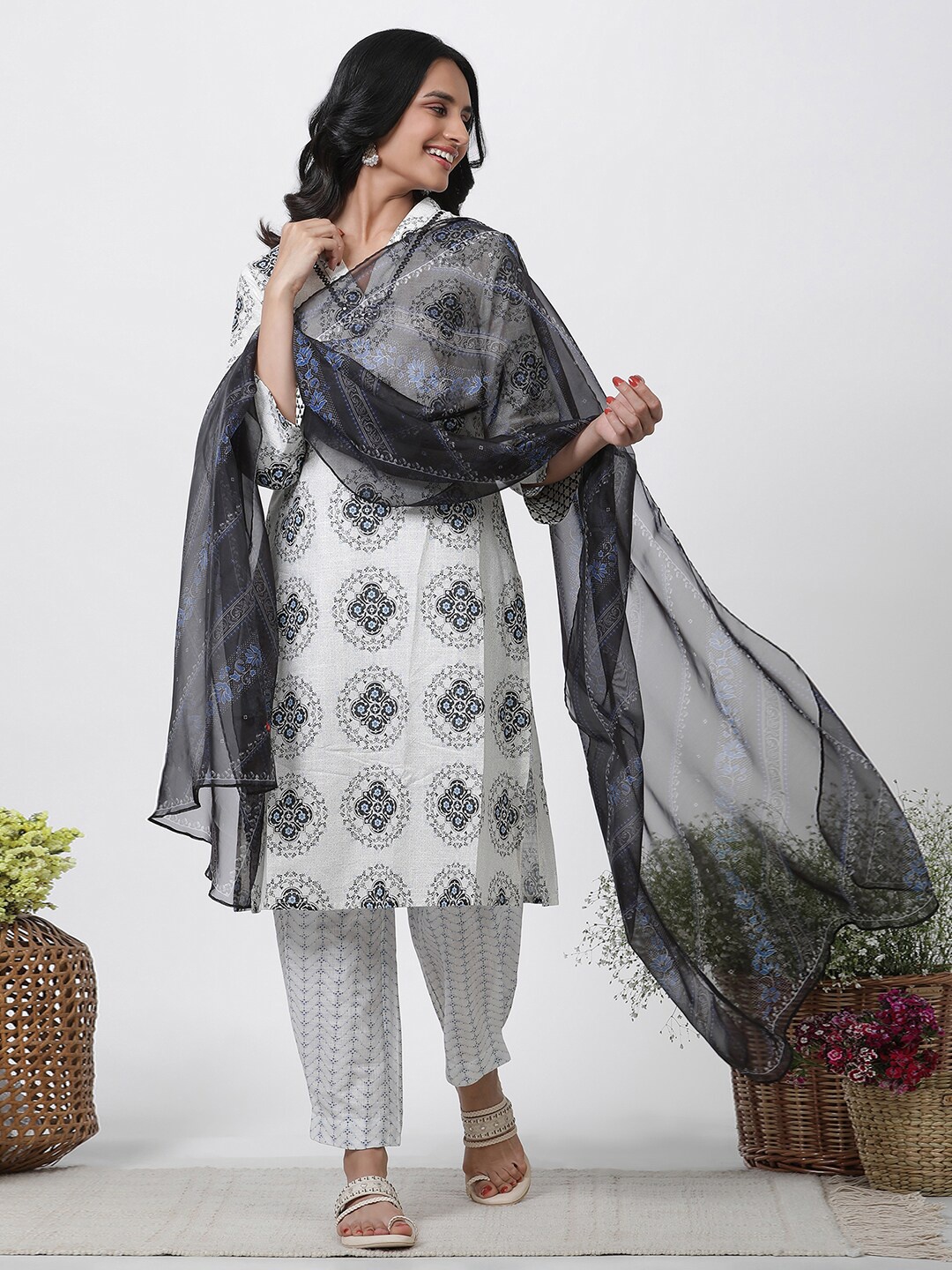 

W Floral Printed Organza Dupatta, Blue