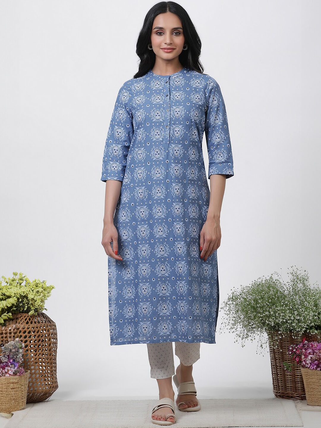 

W Floral Printed Regular Pure Cotton Kurta with Trouser, Blue