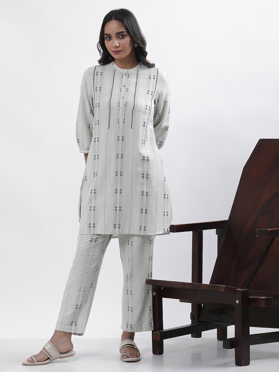

W Grey Geometric Printed Tunic With Trousers Set