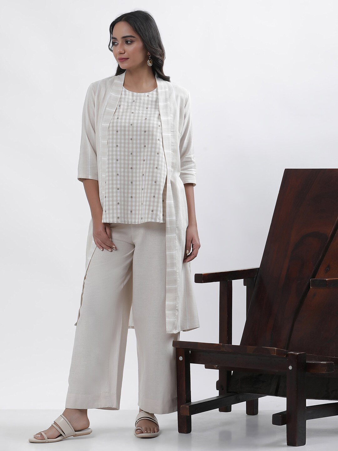 

W White Striped Top With Trousers & Shrug