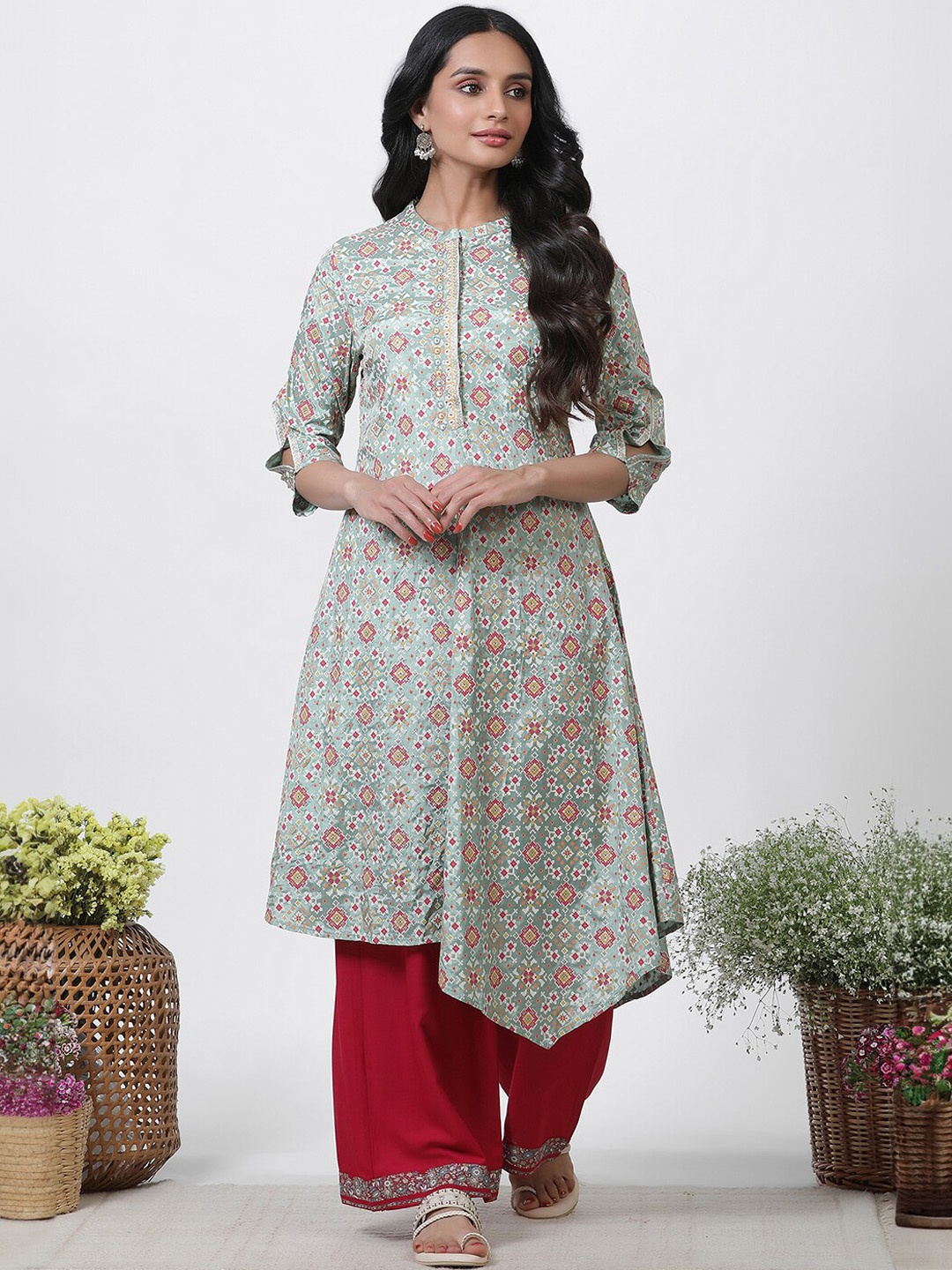 

W Printed Regular Beads and Stones Kurta with Palazzo, Green