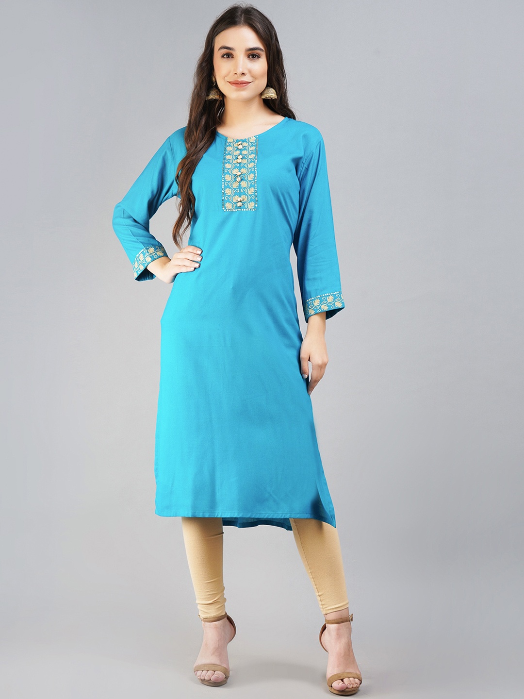 

SHOOLIN Geometric Yoke Design Sequined Straight Kurta, Sea green