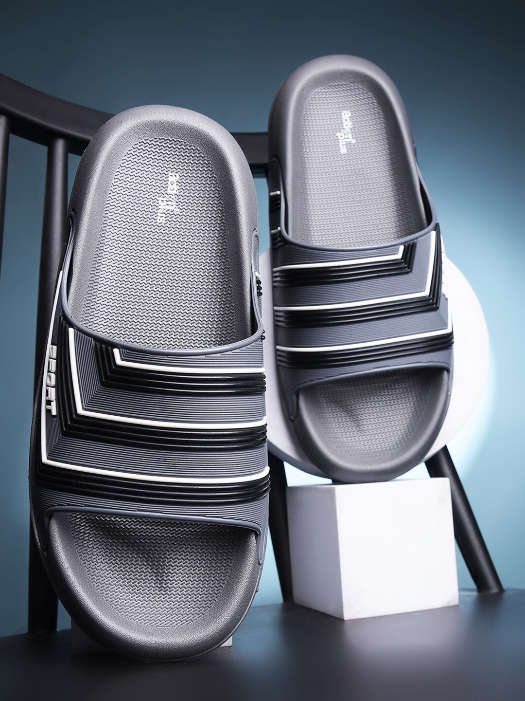 

Action Men Striped Sliders, Grey