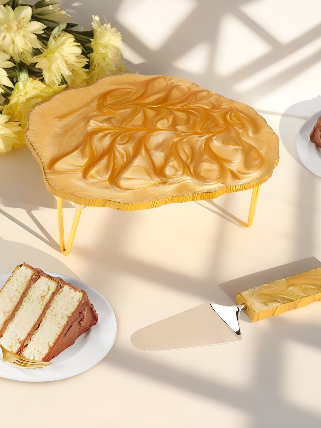

THE HOME CO. Yellow Resin Cake Stand with Picker, Gold