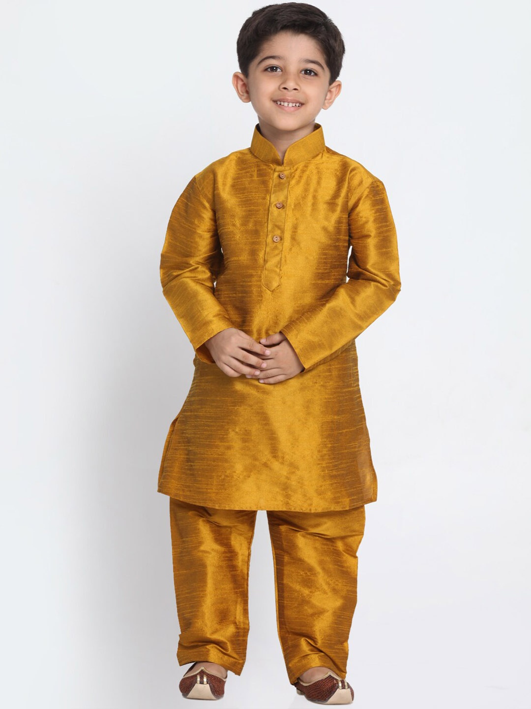 

VASTRAMAY Boys Mandarin Collar Regular Dupion Silk Kurta with Pyjamas, Mustard