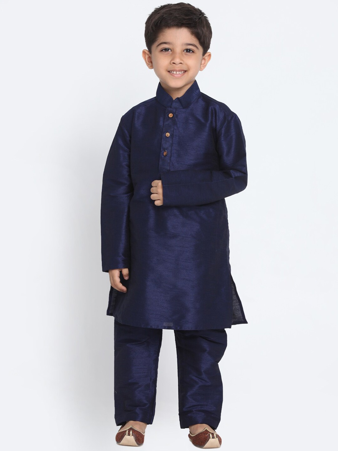 

VASTRAMAY Boys Mandarin Collar Straight Kurta with Pyjama Set, Navy blue