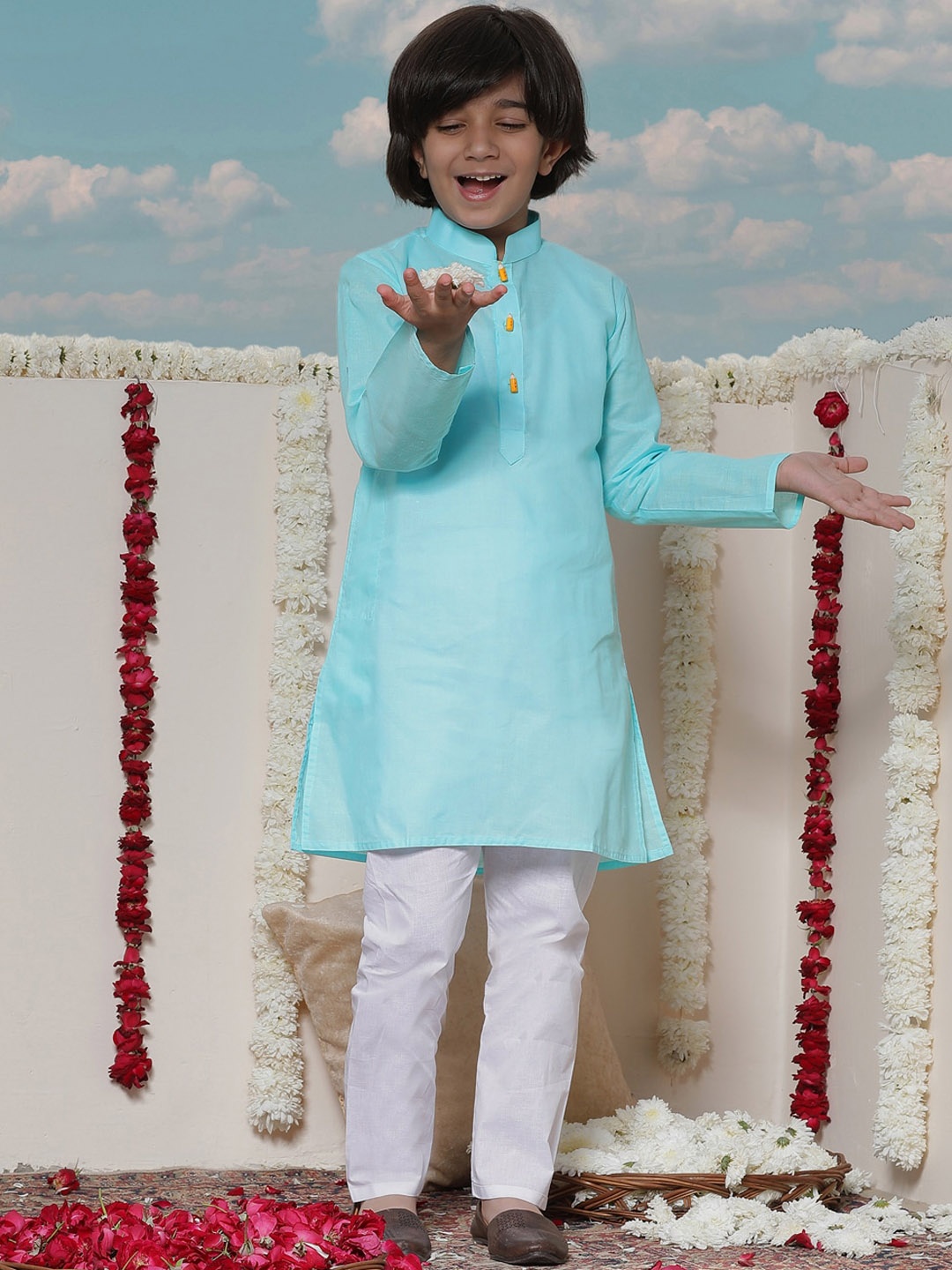 

VASTRAMAY Boys Mandarin Collar Straight Kurta with Pyjamas, Blue