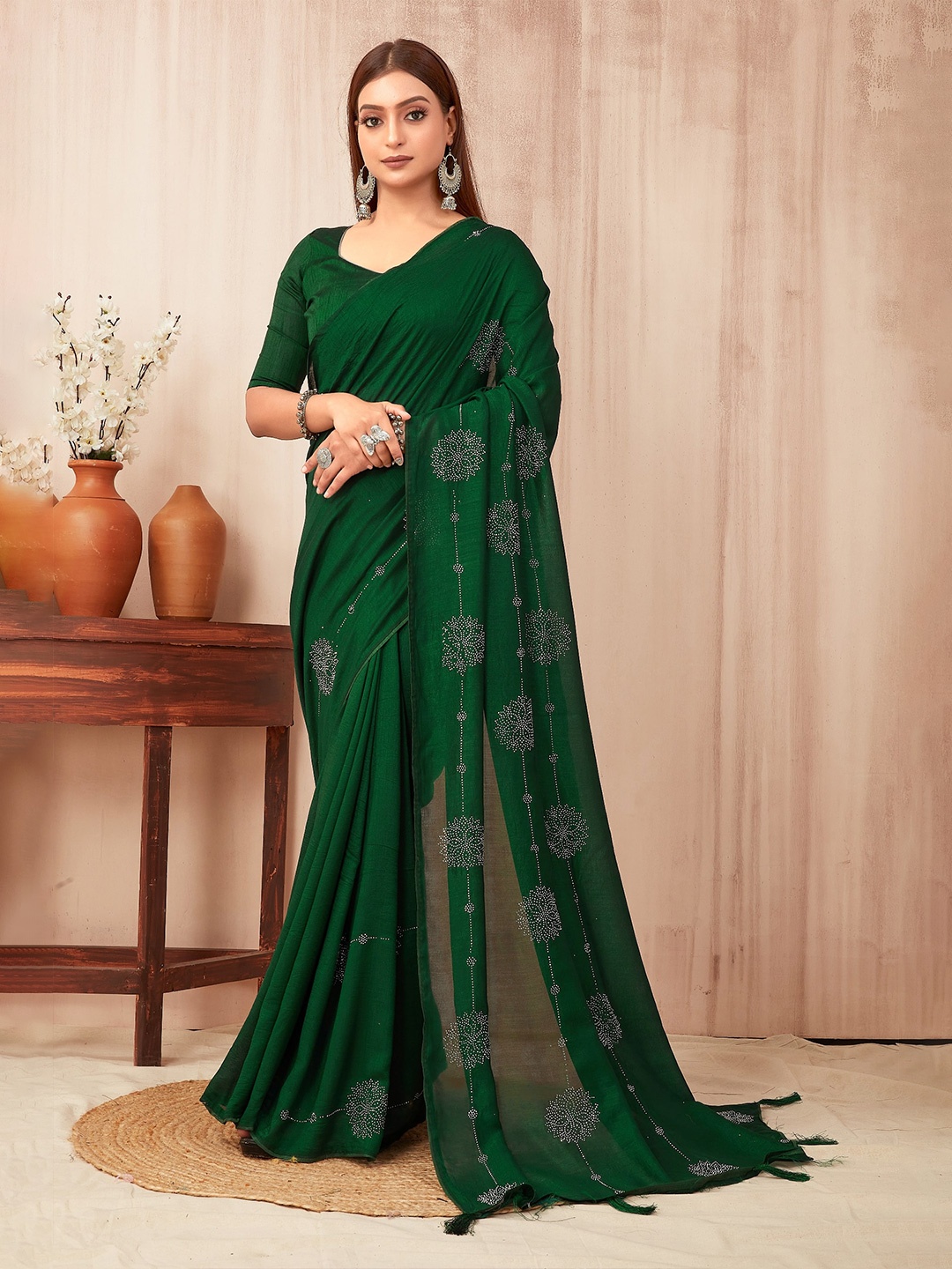 

SWADESI STUFF Embellished Pure Georgette Saree, Green