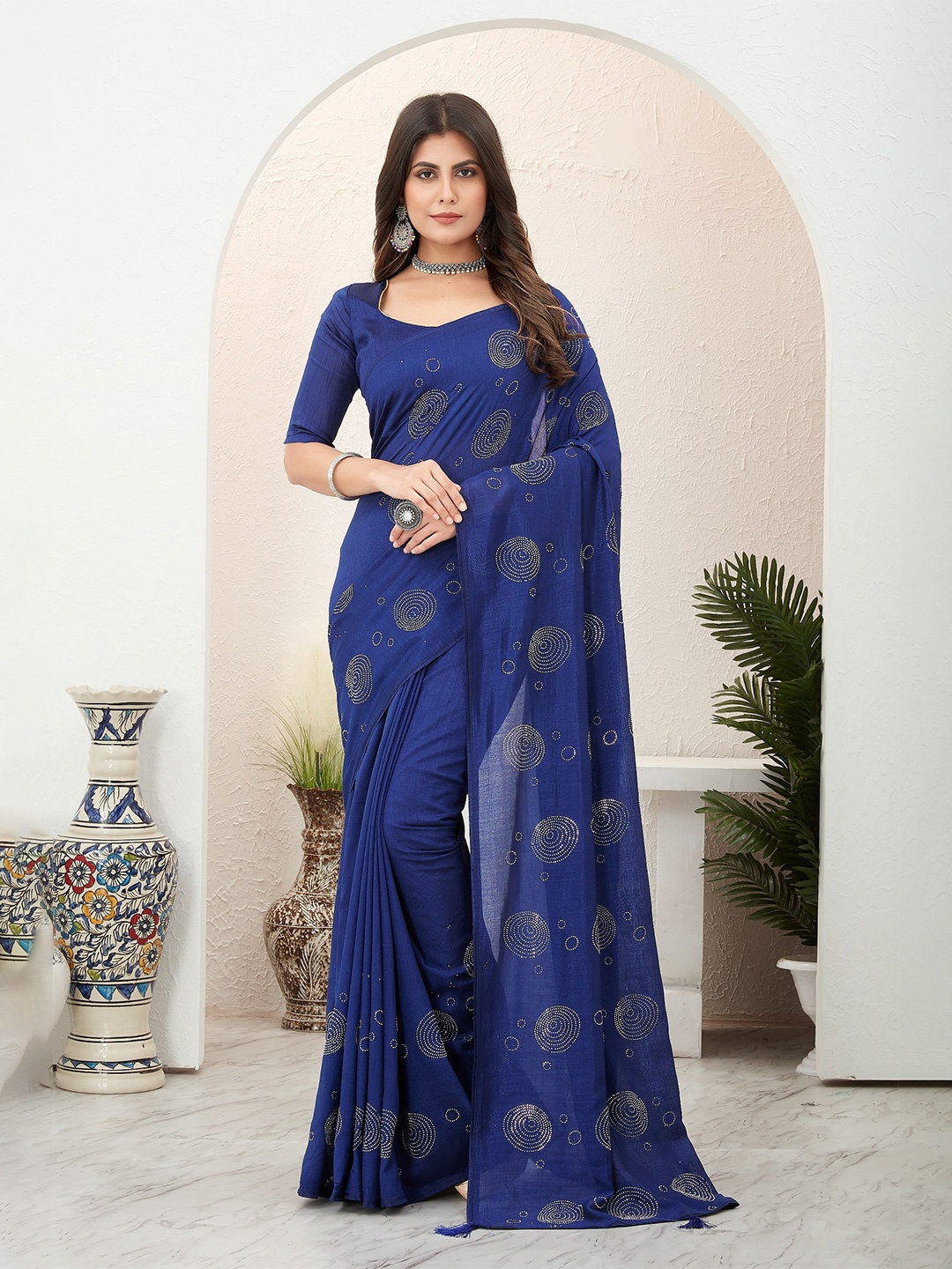 

SWADESI STUFF Embellished Pure Georgette Saree, Blue