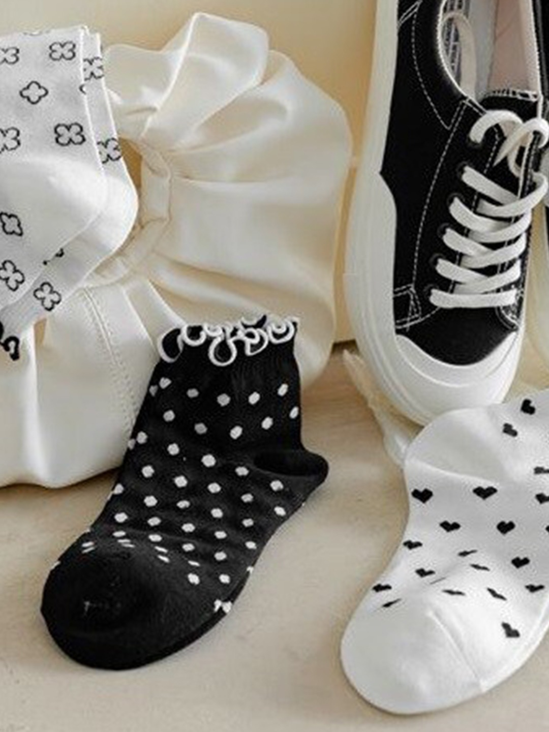 

Alexvyan Women Pack of 3 Patterned Ankle-Length Socks, White